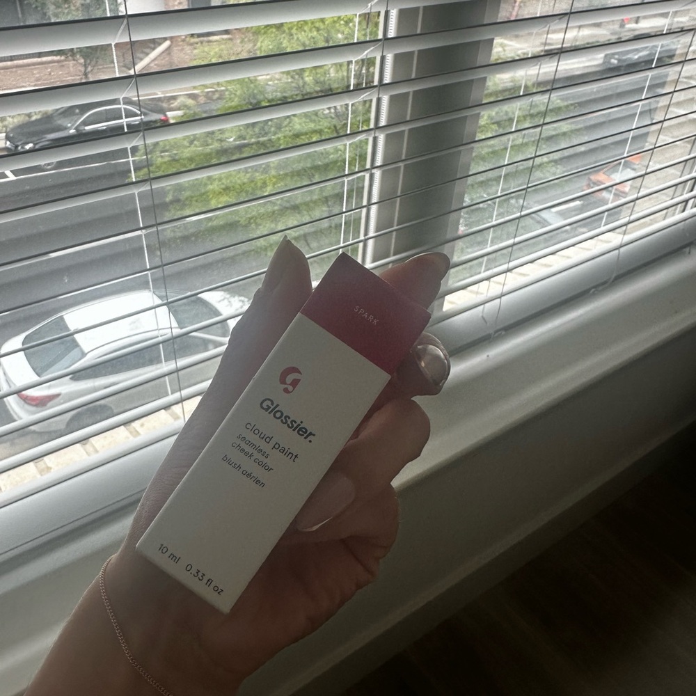 Glossier Cloud Paint in Spark